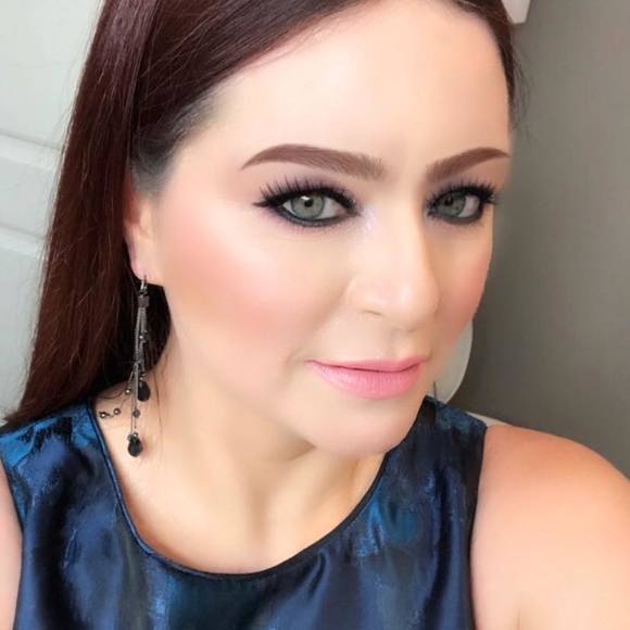 Meet your Posher, Rosy - Picture 1 of 1